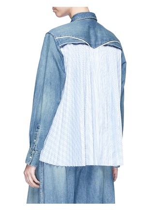 Back View - Click To Enlarge - SACAI - Pleated stripe poplin back denim shirt