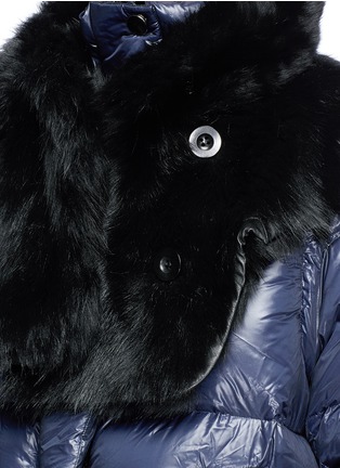Detail View - Click To Enlarge - SACAI - Detachable sleeve fur collar down puffer jacket