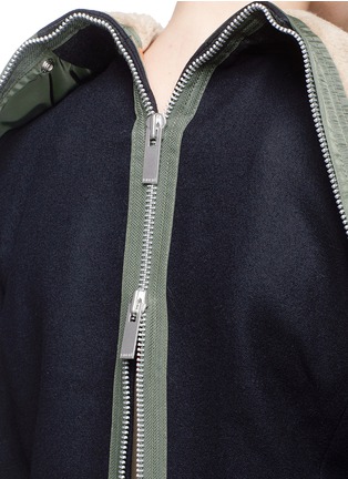 Detail View - Click To Enlarge - SACAI - Convertible shearling hood layered wool melton coat