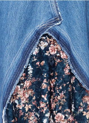 Detail View - Click To Enlarge - VINTI ANDREWS - Remake floral print velvet panel denim skirt