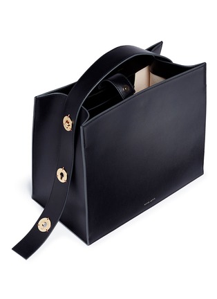  - DANSE LENTE - 'Young' leather box tote