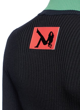 Detail View - Click To Enlarge - CALVIN KLEIN 205W39NYC - Graphic patch colourblock turtleneck sweater