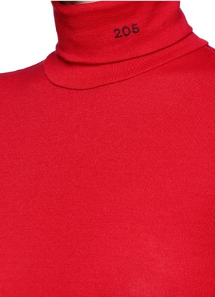 Detail View - Click To Enlarge - CALVIN KLEIN 205W39NYC - '205' embroidered turtleneck long sleeve T-shirt
