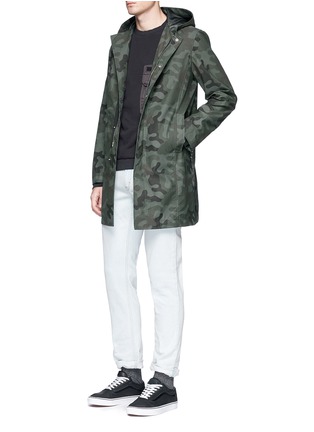 Figure View - Click To Enlarge - THE EDITOR - Camouflage print hooded twill parka