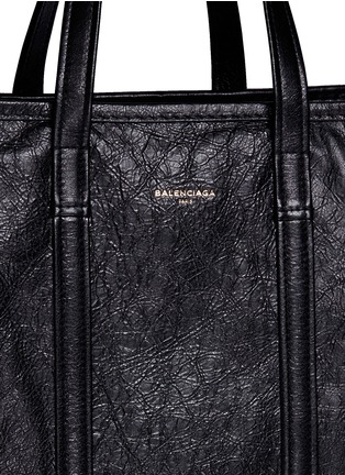  - BALENCIAGA - 'Arena Bazar' crinkled leather tote bag
