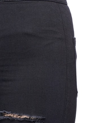Detail View - Click To Enlarge - TOPSHOP - 'Joni' distressed cropped skinny denim pants