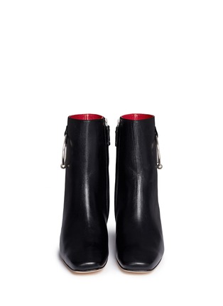Front View - Click To Enlarge - DORATEYMUR - 'Nizip' barbell hoop leather ankle boots