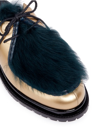 Detail View - Click To Enlarge - SACAI - Leather and lambskin shearling platform loafer slides