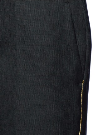 Detail View - Click To Enlarge - HAIDER ACKERMANN - Embroidered virgin wool cropped pants