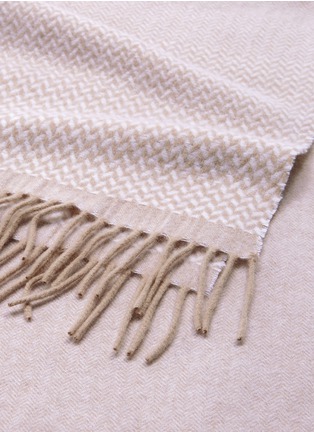 Detail View - Click To Enlarge - ISH - Cashmere herringbone scarf