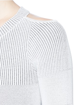 Detail View - Click To Enlarge - COMME MOI - Cutout shoulder rib knit sweater