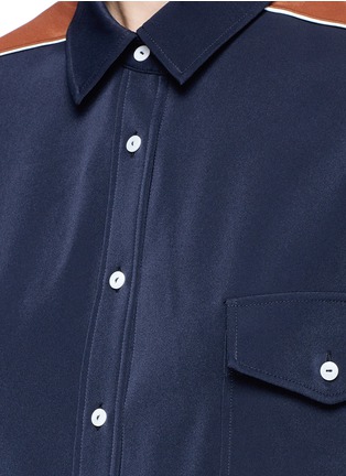 Detail View - Click To Enlarge - COMME MOI - Stripe sleeve satin shirt