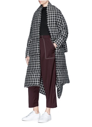 Figure View - Click To Enlarge - FFIXXED STUDIOS - Tartan check extended shawl oversized puffer jacket