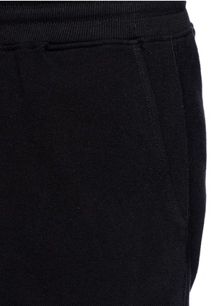 Detail View - Click To Enlarge - 10017 - 'Circumflex' cotton piqué sweat shorts