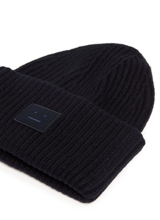 Detail View - Click To Enlarge - ACNE STUDIOS - 'PANSY L FACE' EMOTICON PATCH WOOL BLEND BEANIE