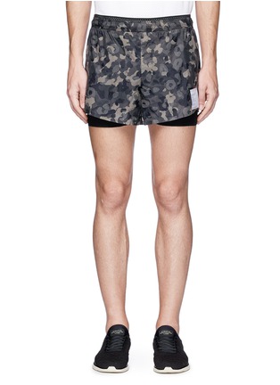 Main View - Click To Enlarge - SATISFY - 'Short Distance 3"' camouflage print running shorts