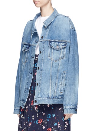 Detail View - Click To Enlarge - BALENCIAGA - Asymmetric pulled oversized denim jacket