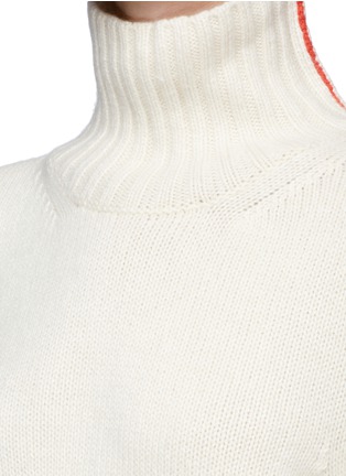 Detail View - Click To Enlarge - THE ROW - 'Donia' extended trim oversized cashmere turtleneck sweater