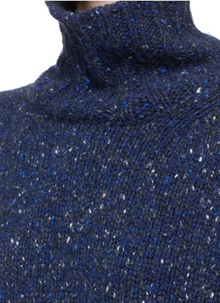 Detail View - Click To Enlarge - THE ROW - 'Noona' oversized cashmere turtleneck sweater
