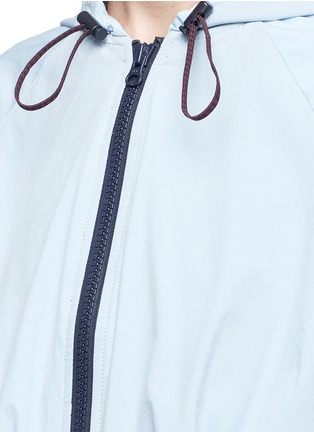 Detail View - Click To Enlarge - THE UPSIDE - 'Ash' colourblock hooded jacket