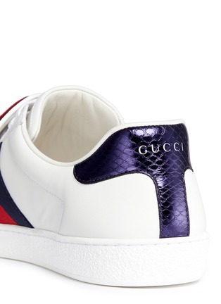 Detail View - Click To Enlarge - GUCCI - 'Ace' slogan patch leather sneakers
