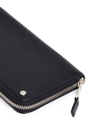 Detail View - Click To Enlarge - BALENCIAGA - Stud crinkled lambskin continental wallet