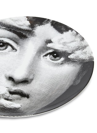 Detail View - Click To Enlarge - FORNASETTI - Tema e Variazioni wall plate n°139