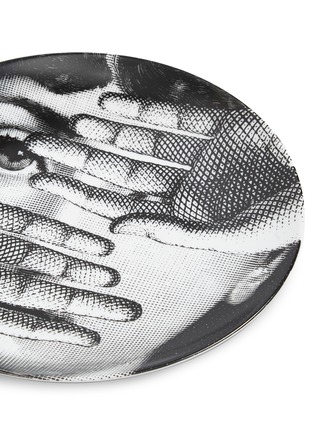 Detail View - Click To Enlarge - FORNASETTI - Tema e Variazioni wall plate n°154