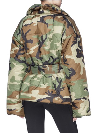 Back View - Click To Enlarge - NORMA KAMALI - 'Sleeping Bag' camouflage print belted puffer jacket