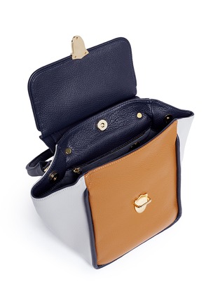  - A-ESQUE - 'Box Base Backpack Miniature' in colourblock leather