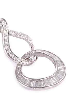 Detail View - Click To Enlarge - LC COLLECTION JEWELLERY - Diamond 18k white gold interlocking hoop pendant