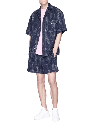 Figure View - Click To Enlarge - FENG CHEN WANG - Graphic jacquard twill shorts