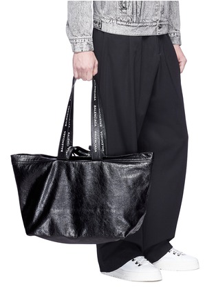 Figure View - Click To Enlarge - BALENCIAGA - 'Carry Shopper' small leather bag