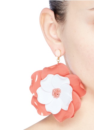 Figure View - Click To Enlarge - OSCAR DE LA RENTA - Petunia petal short drop earrings