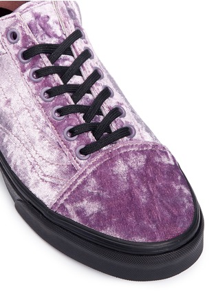 Detail View - Click To Enlarge - VANS - 'Old Skool' velvet flatform unisex sneakers