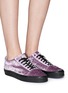 Figure View - Click To Enlarge - VANS - 'Old Skool' velvet flatform unisex sneakers