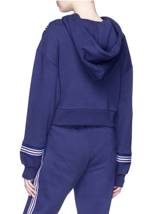 Back View - Click To Enlarge - ÊTRE CÉCILE - Chevron stripe oversized cropped hoodie