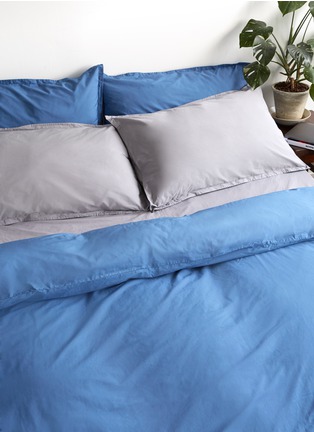  - LANE CRAWFORD - Organic cotton queen size duvet set – Blue