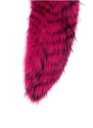 Detail View - Click To Enlarge - ISLA - 'Eski-V' fox fur scarf