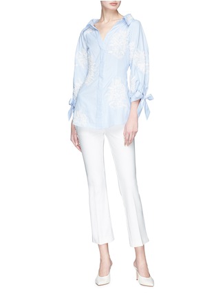 Figure View - Click To Enlarge - ALICE & OLIVIA - 'Toro' floral embroidered tie cuff shirt