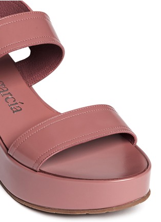Detail View - Click To Enlarge - PEDRO GARCIA  - 'Nebret' strap leather platform sandals
