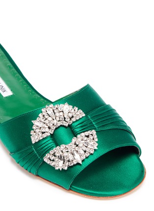Detail View - Click To Enlarge - MANOLO BLAHNIK - 'Parlina' Swarovski crystal brooch silk satin slide sandals