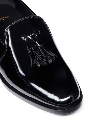 Detail View - Click To Enlarge - SAINT LAURENT - 'Montaigne 25' tassel patent leather loafers