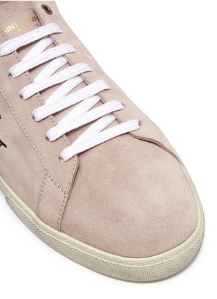 Detail View - Click To Enlarge - SAINT LAURENT - 'SL06' logo embroidered suede sneakers