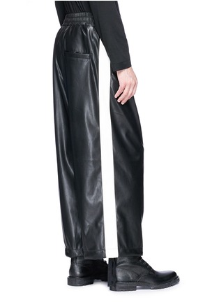 Back View - Click To Enlarge - MIHARAYASUHIRO - Stripe outseam faux leather jogging pants