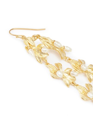 Detail View - Click To Enlarge - KENNETH JAY LANE - Glass pearl floral drop earrings