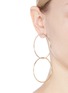 Figure View - Click To Enlarge - KENNETH JAY LANE - Interlocking hoop drop earrings