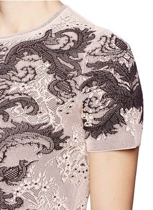 Detail View - Click To Enlarge - ALEXANDER MCQUEEN - Baroque lace silk-blend jacquard crop top