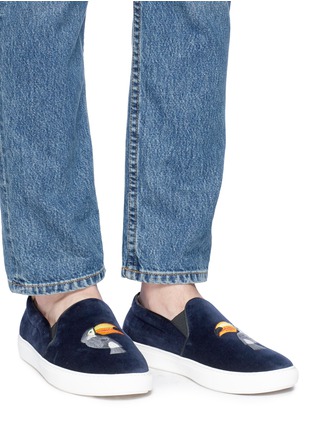 Figure View - Click To Enlarge - BING XU - Toucan embroidered velvet slip-ons