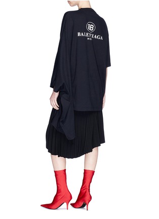 Back View - Click To Enlarge - BALENCIAGA - 'BB Mode' logo print asymmetric kimono sleeve oversized T-shirt